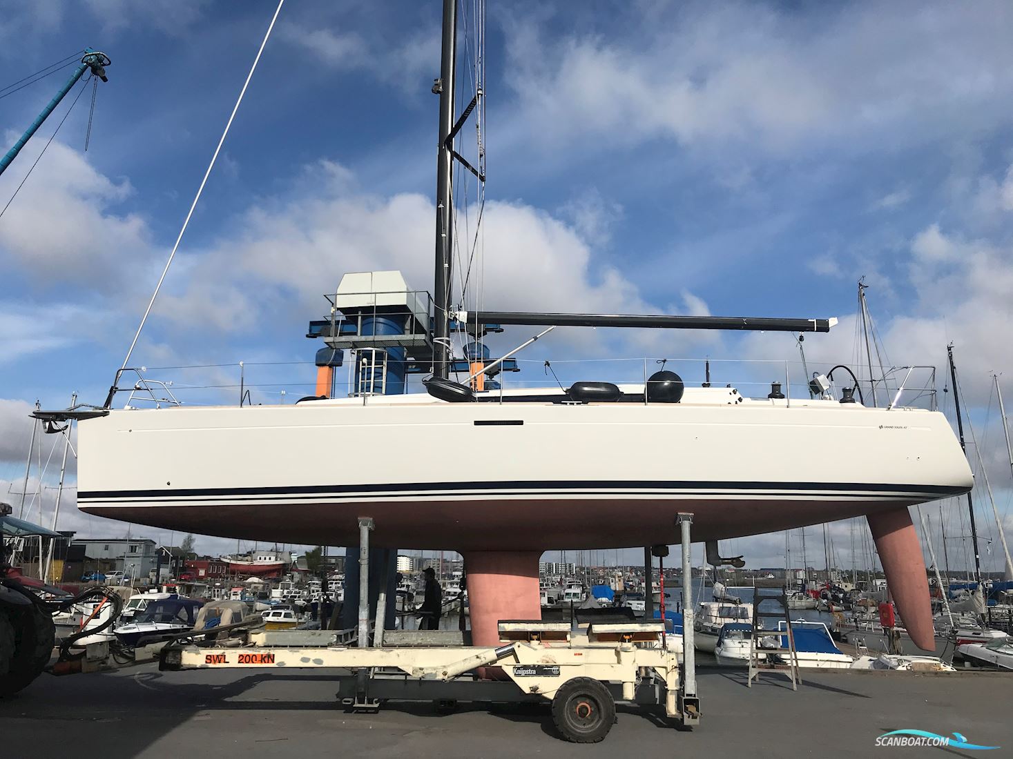 Grand Soleil 43