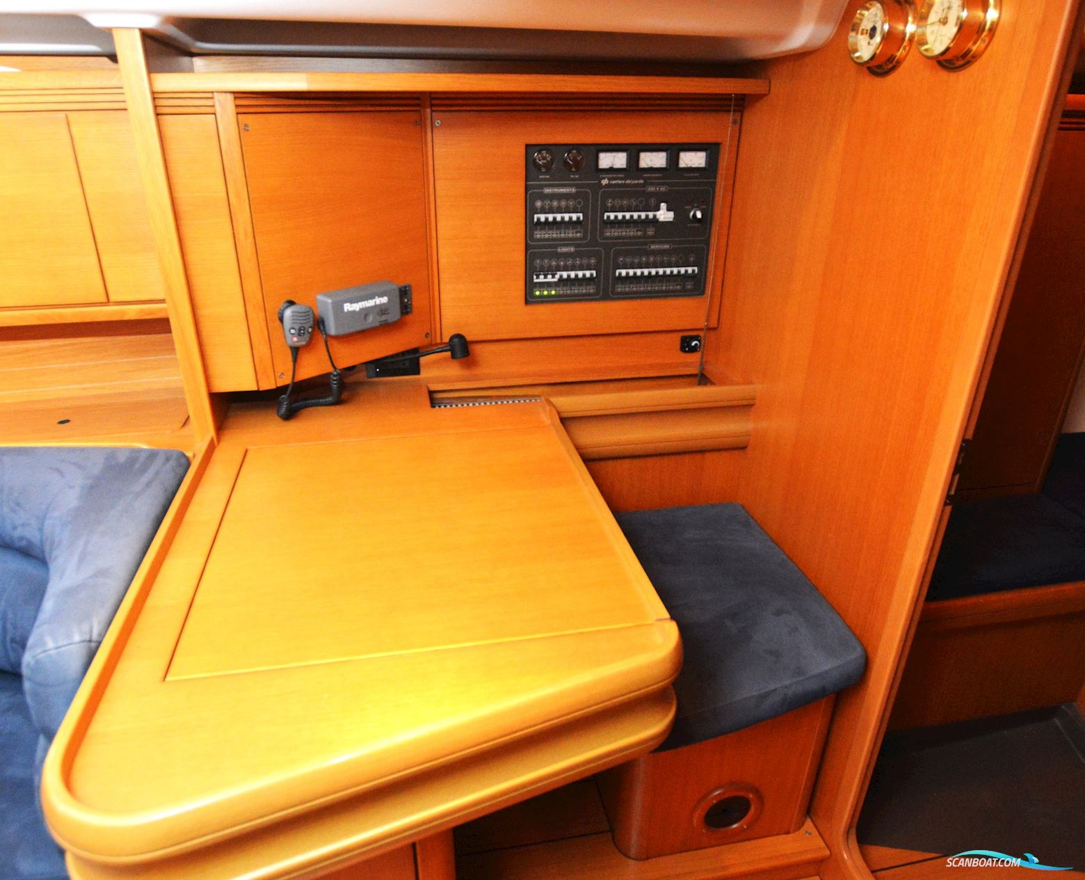 Grand Soleil 43