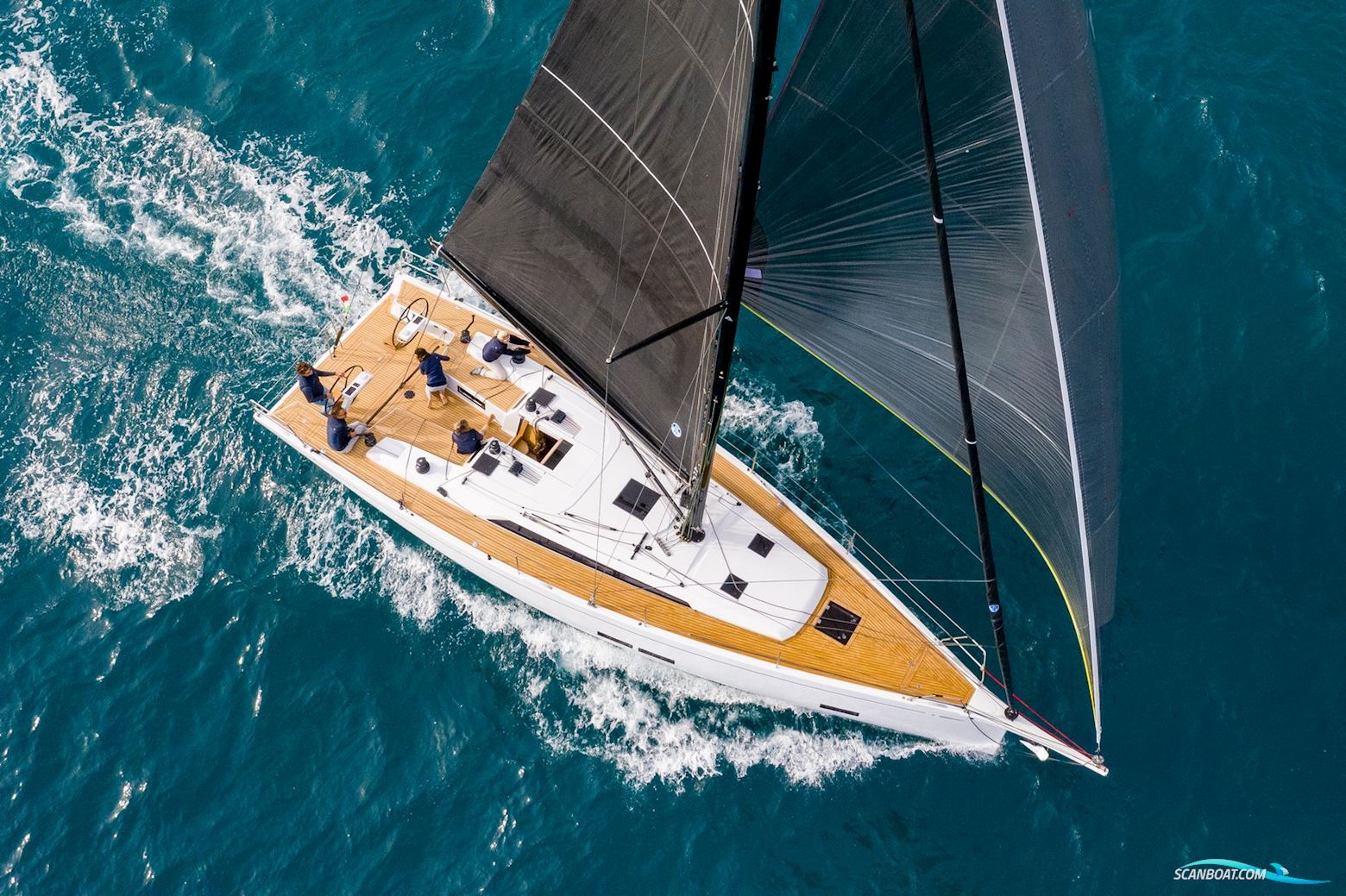 Grand Soleil 44