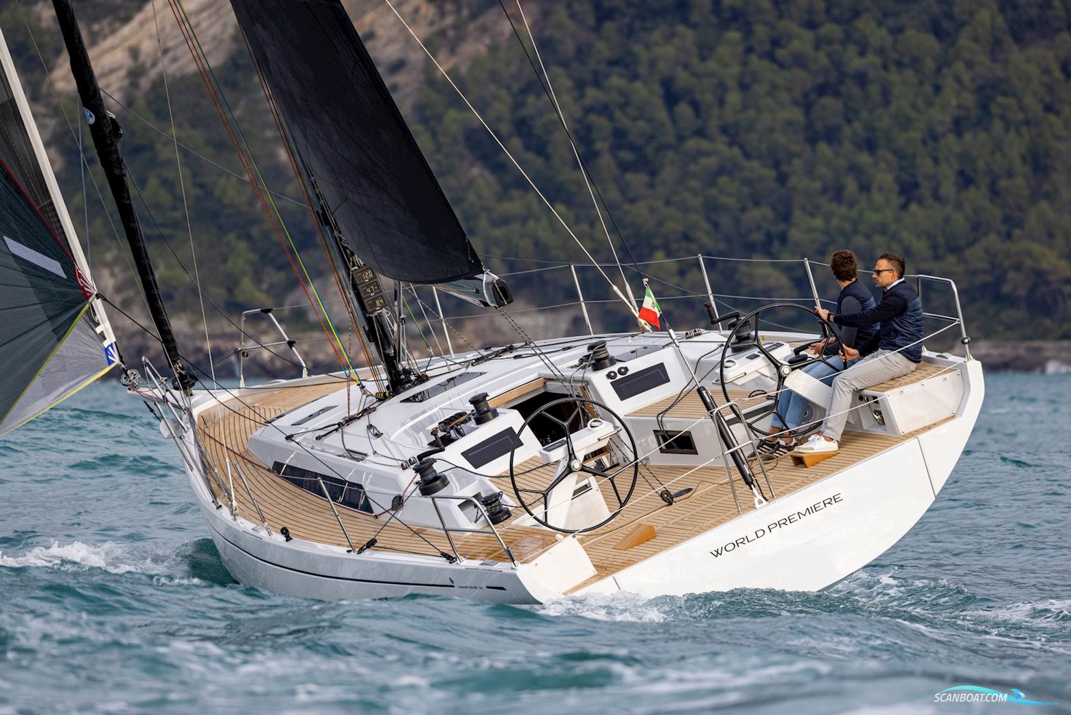 Grand Soleil 44