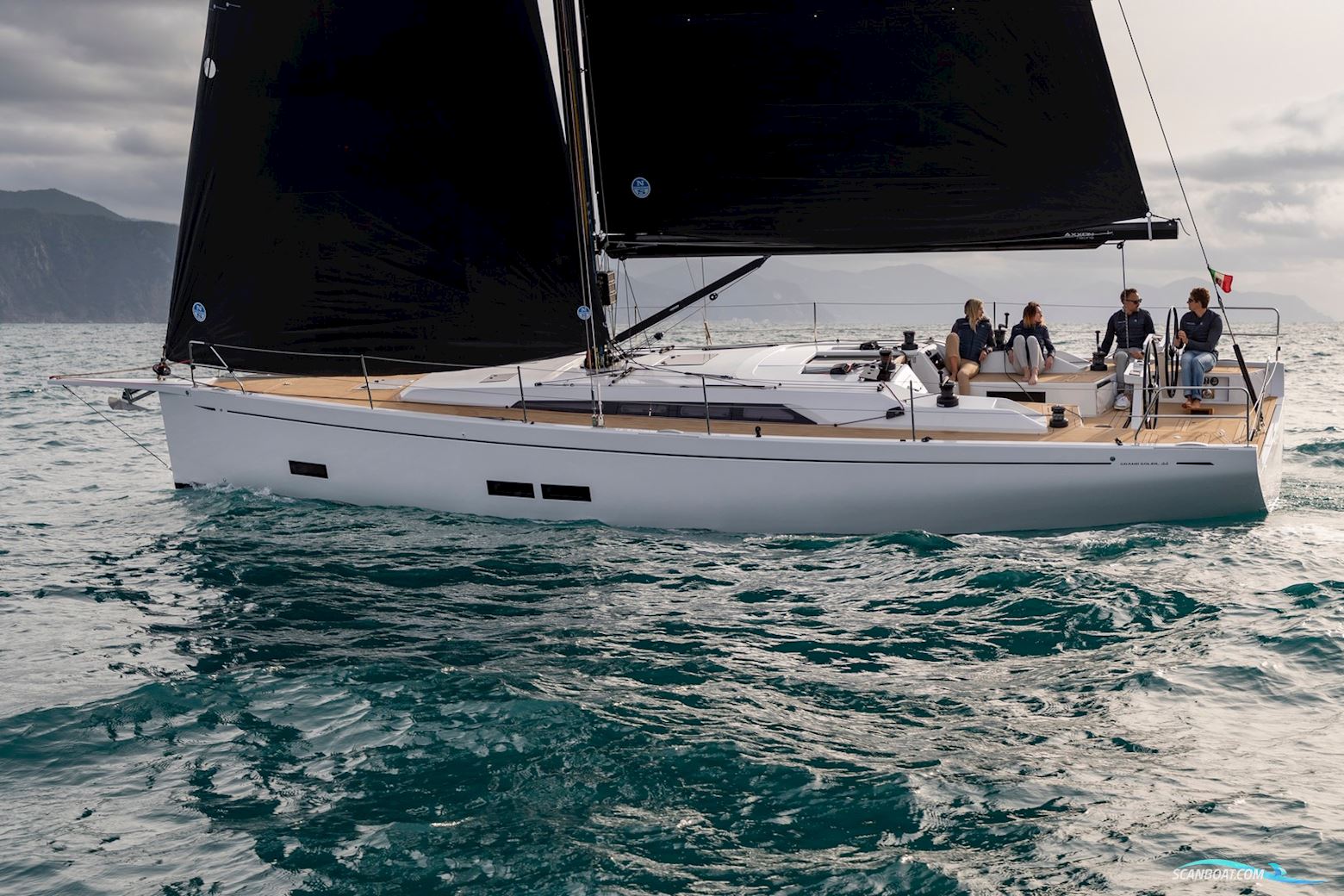 Grand Soleil 44