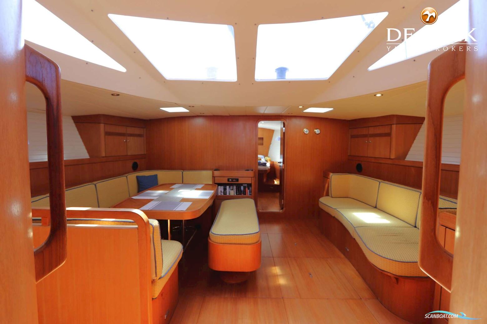 Grand Soleil 70