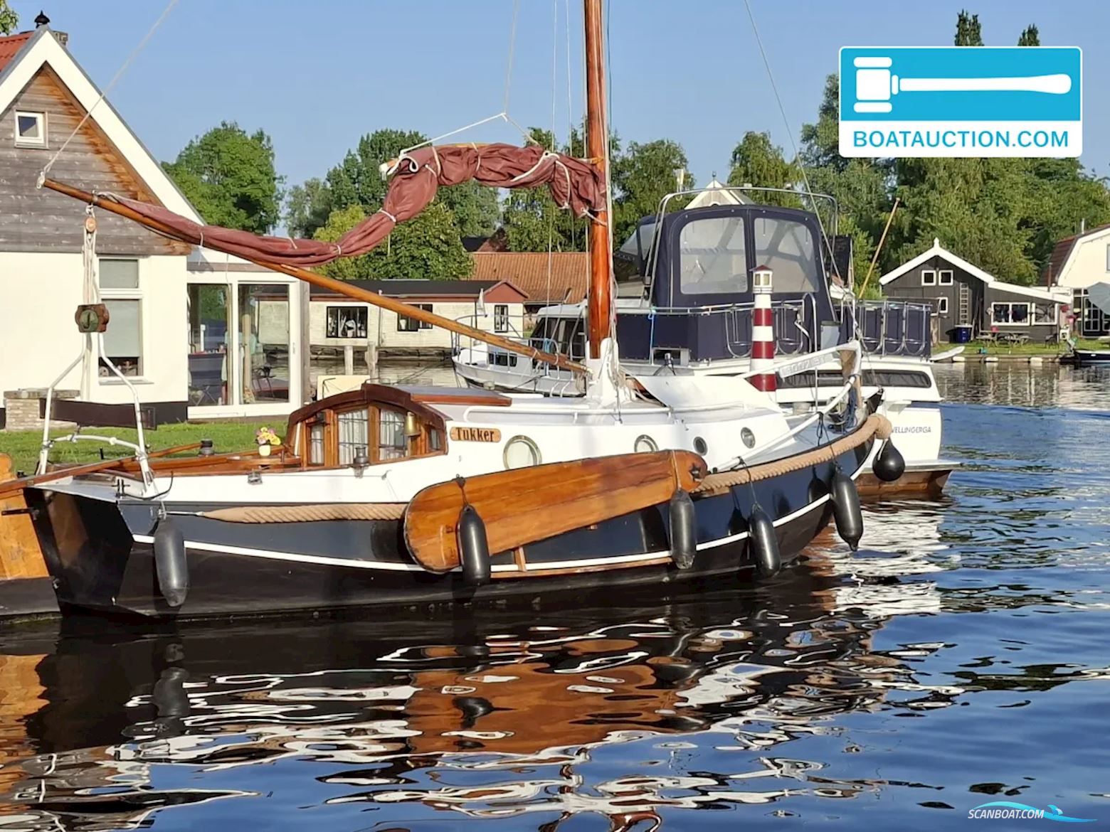 Grundel Platbodem Segelbåt 1975, med Peugeot motor, Holland