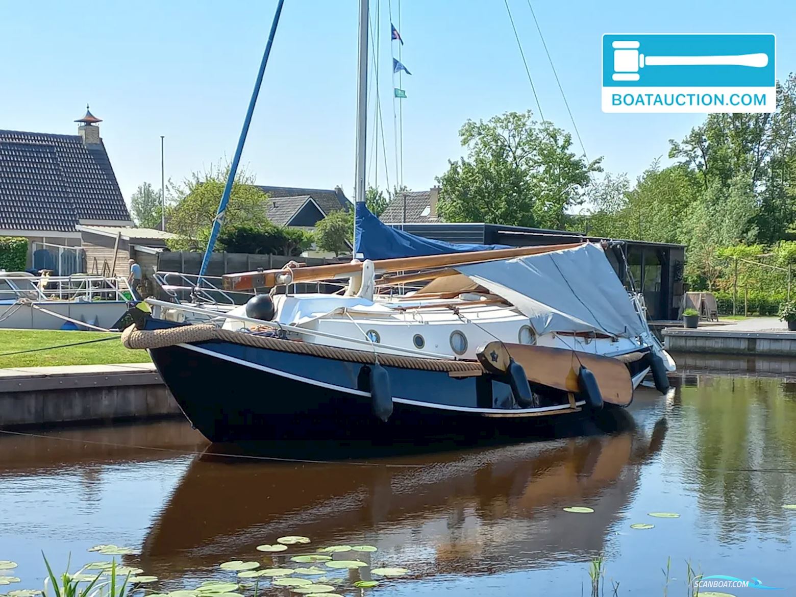 Grundel Platbodem Segelbåt 1975, med Peugeot motor, Holland