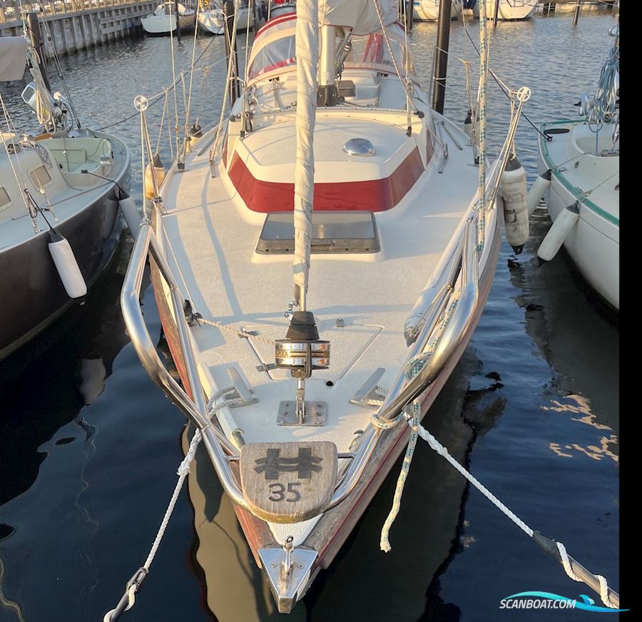 H-35 Artekno Segelbåt 1977, med Yanmar, 16,5x13, 2-bladet Gori folde på 25 mm aksel  motor, Danmark