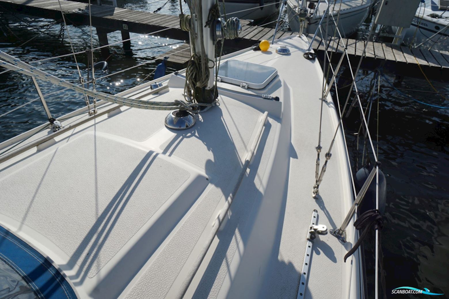 Hallberg Rassy 26