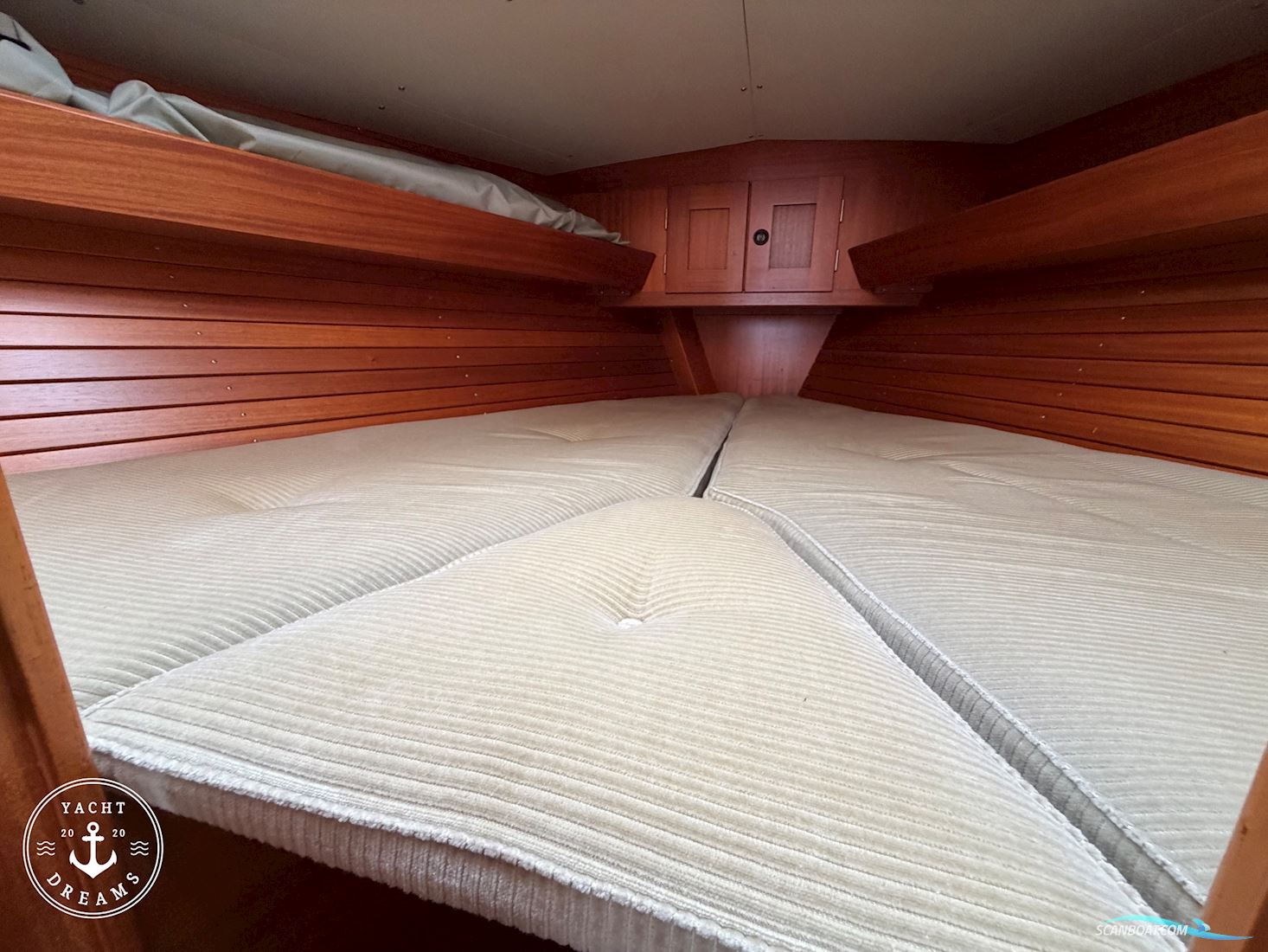 Hallberg Rassy 31 MKII