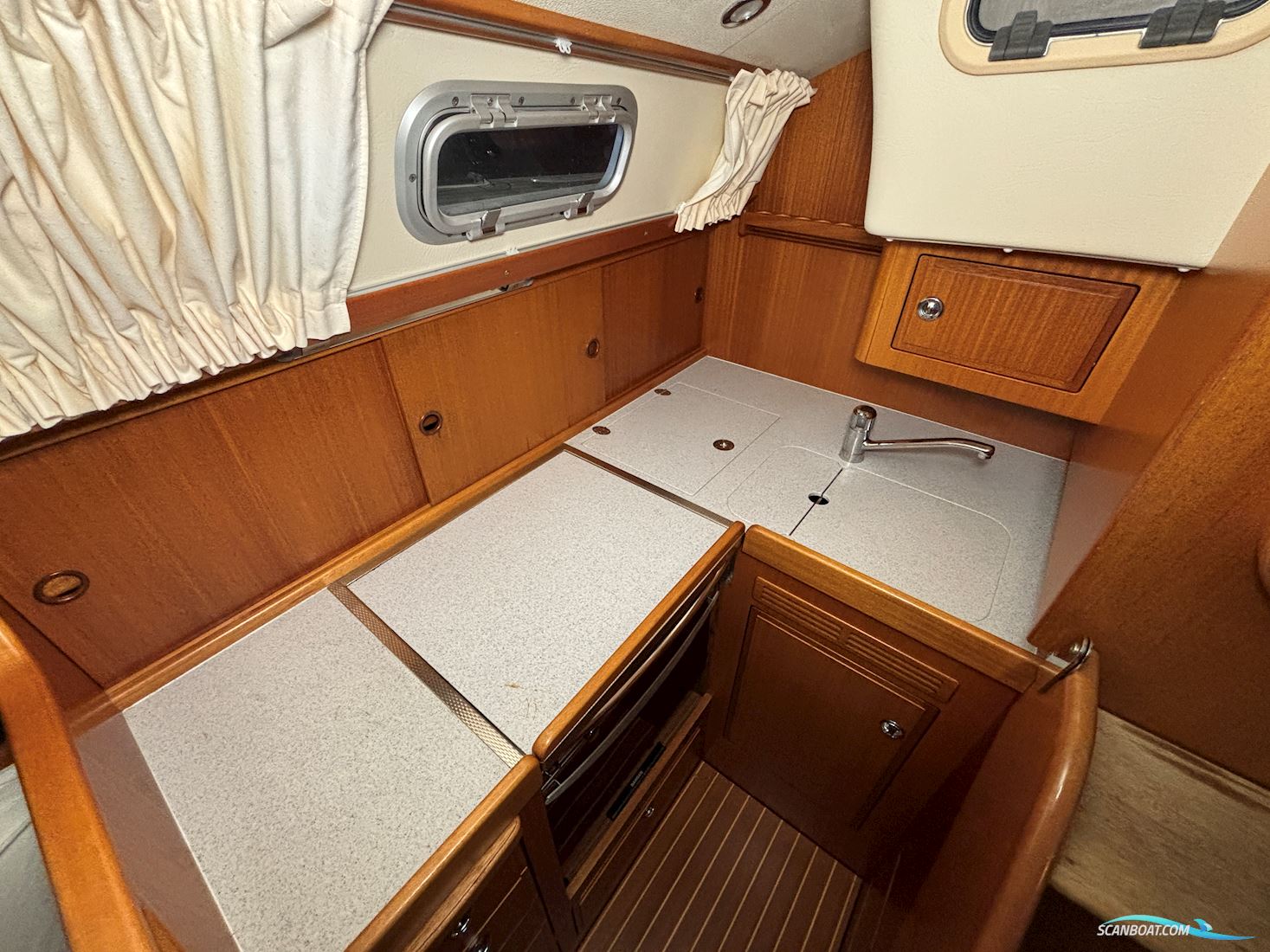 Hallberg Rassy 310