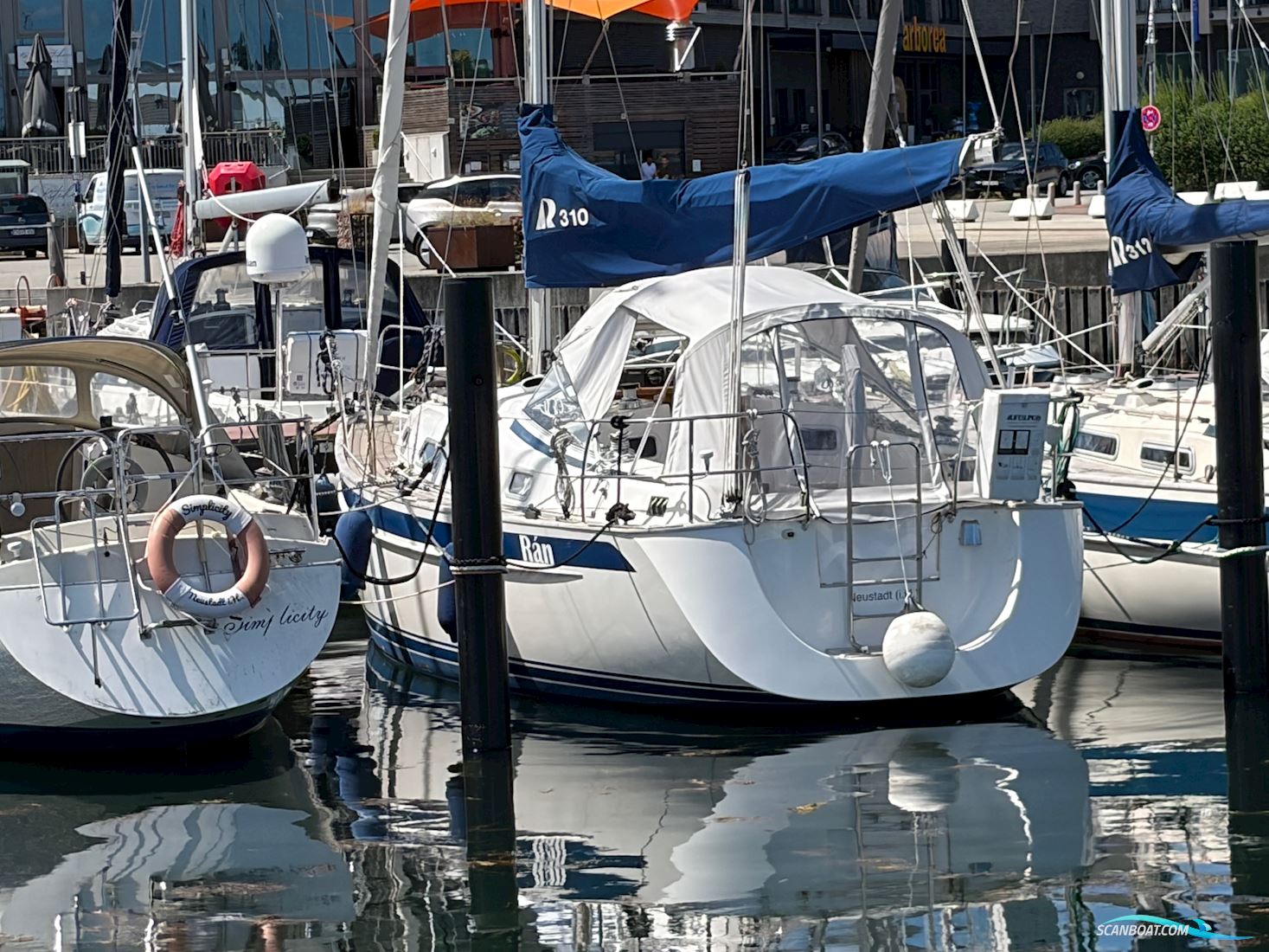 Hallberg Rassy 310