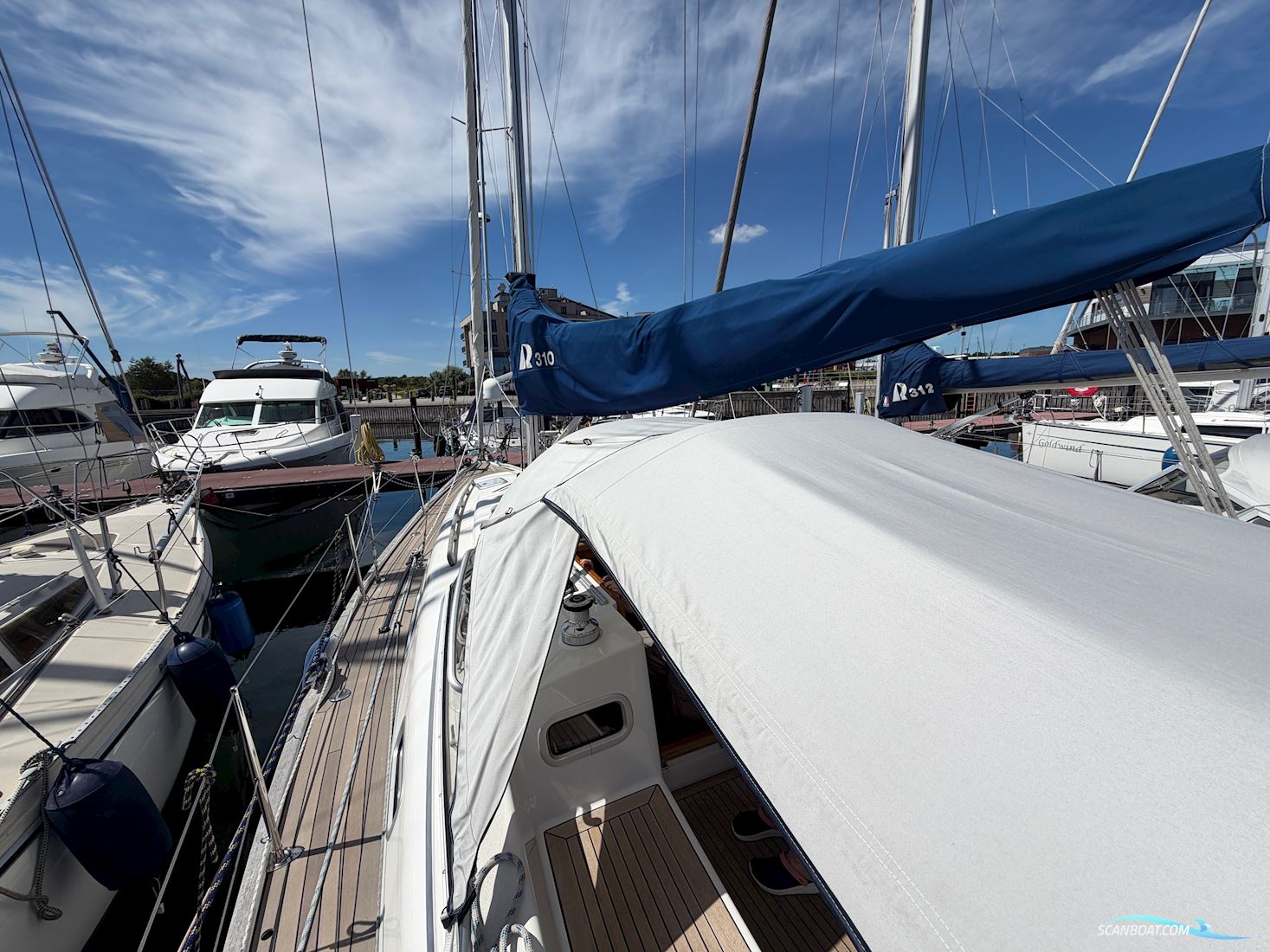 Hallberg Rassy 310