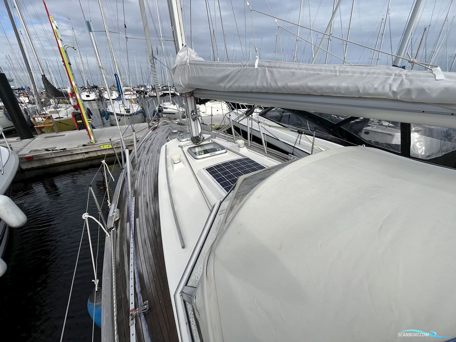 Hallberg Rassy 312 Mk I (1985)