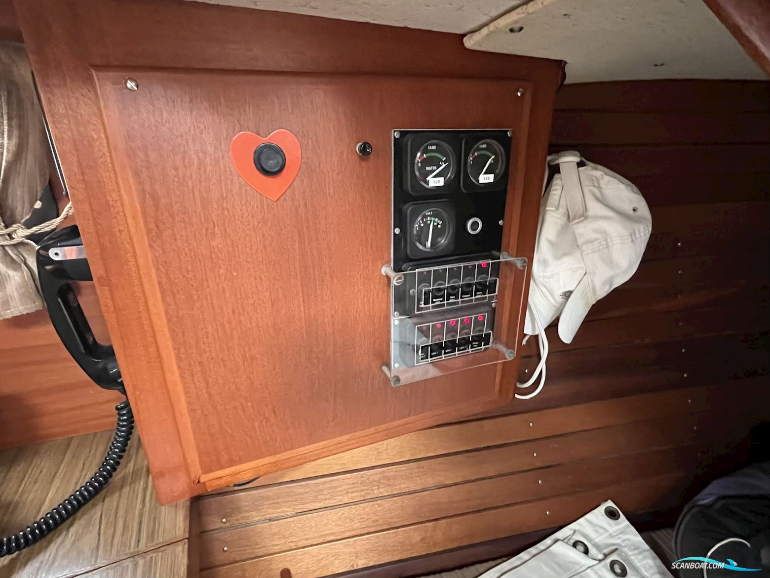 Hallberg Rassy 312 Mk I (1985)