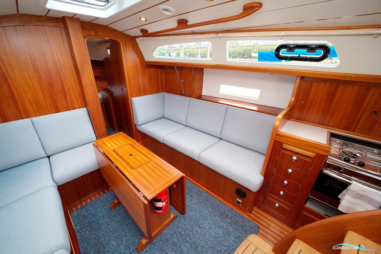 Hallberg-Rassy 34