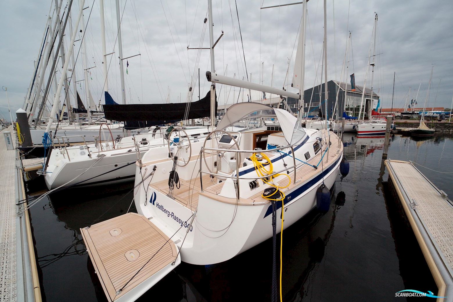 Hallberg-Rassy 34