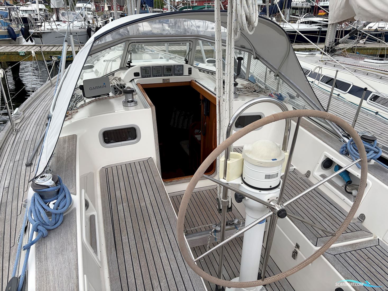 Hallberg-Rassy 34
