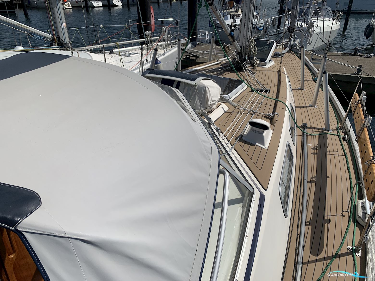 Hallberg-Rassy 34