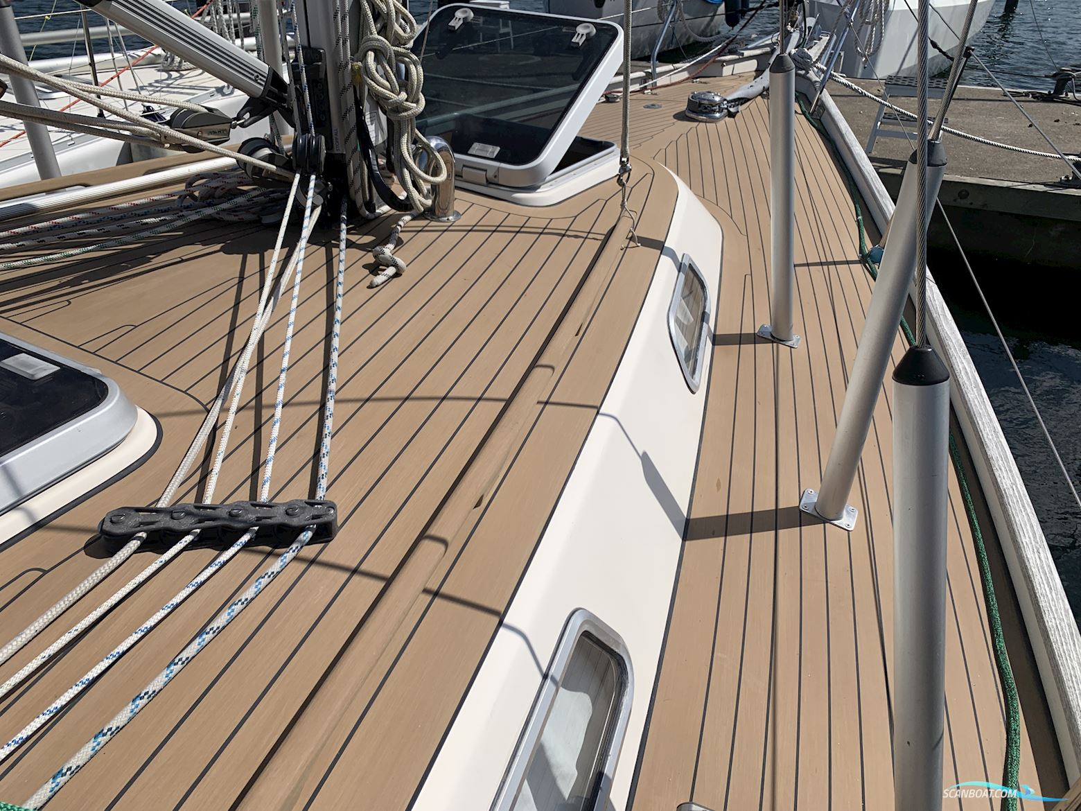 Hallberg-Rassy 34