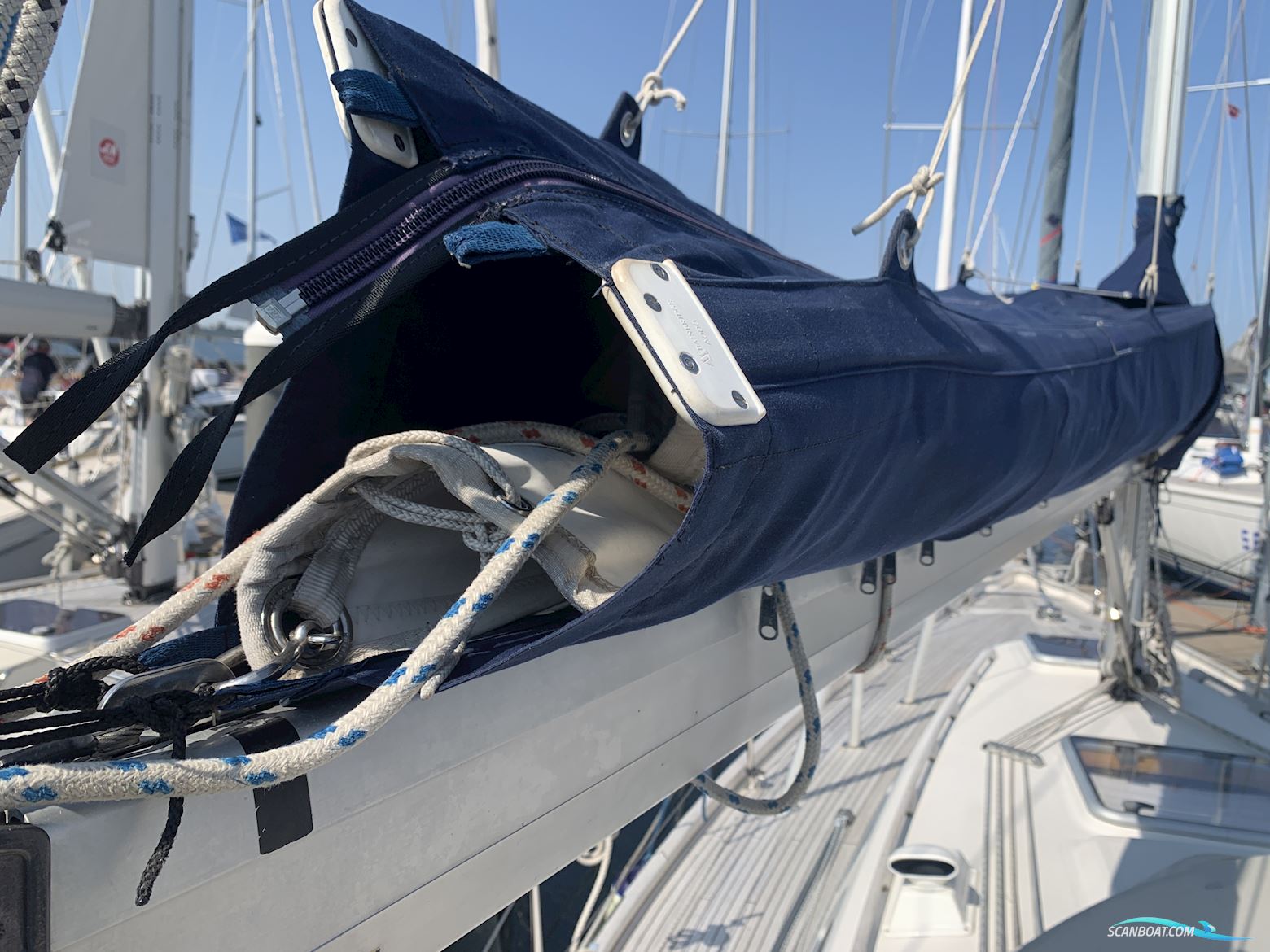 Hallberg-Rassy 34