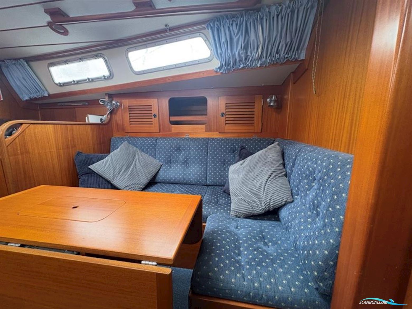 Hallberg-rassy 34