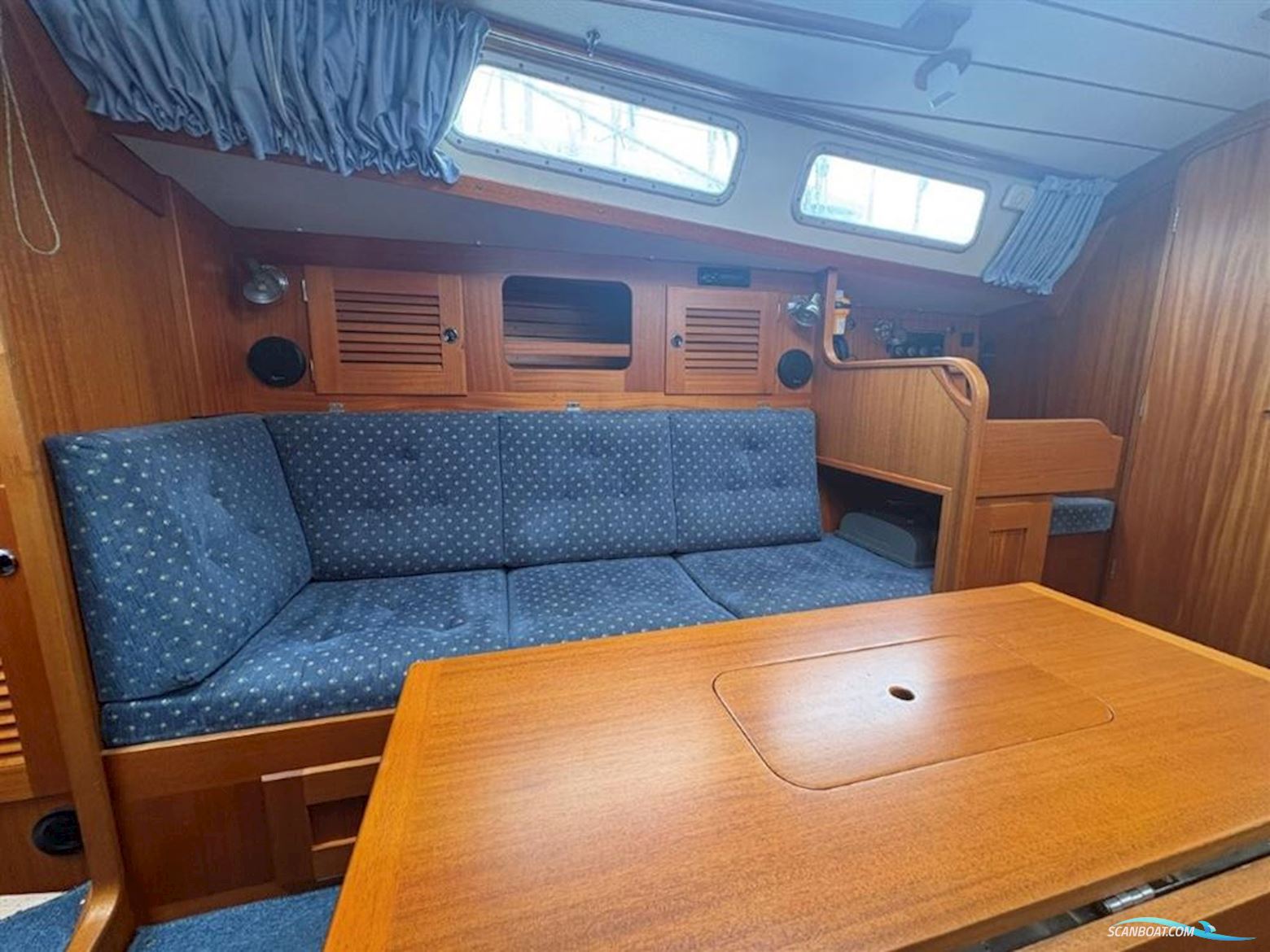 Hallberg-rassy 34