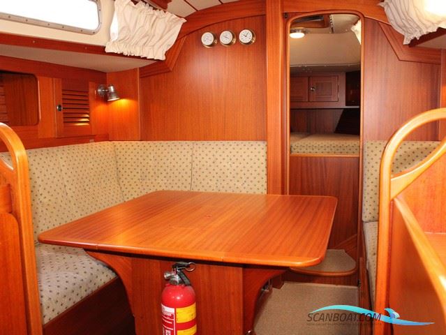 Hallberg Rassy 34
