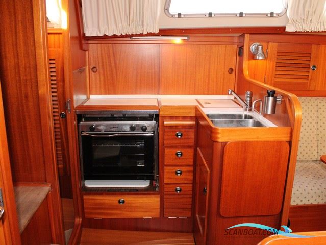 Hallberg Rassy 34