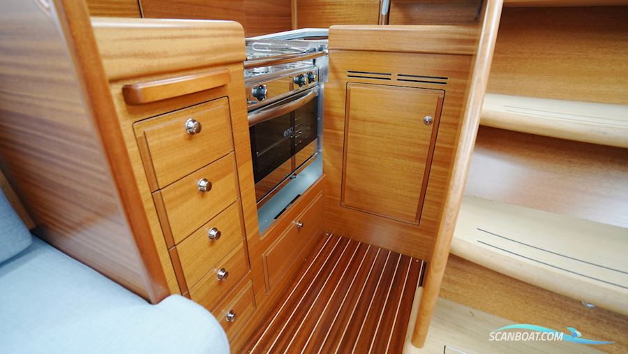 Hallberg-Rassy 340