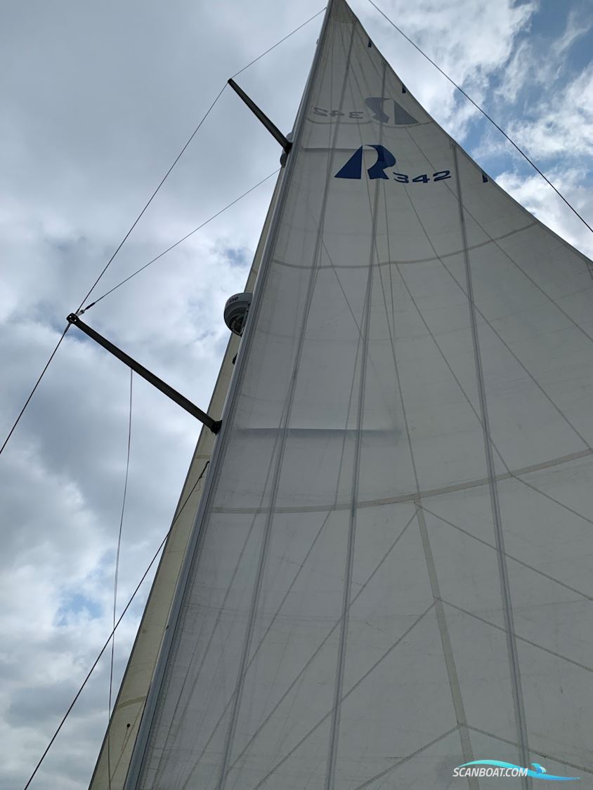 Hallberg Rassy 342