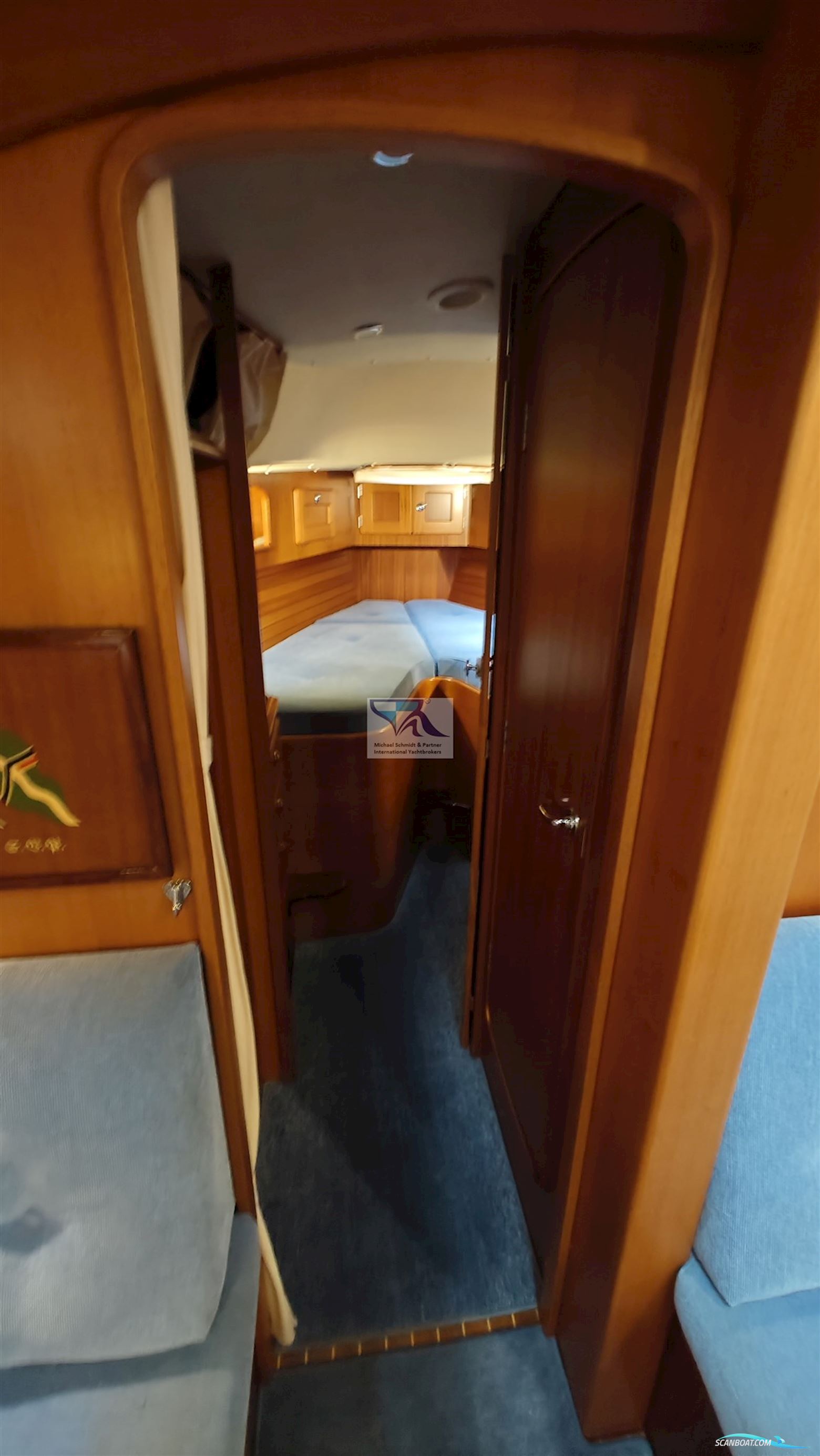 Hallberg Rassy 37