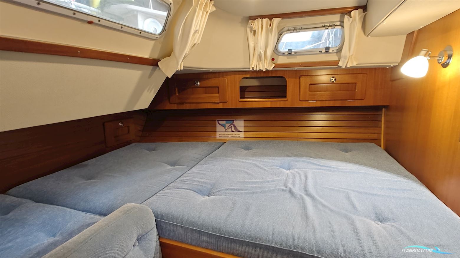 Hallberg Rassy 37