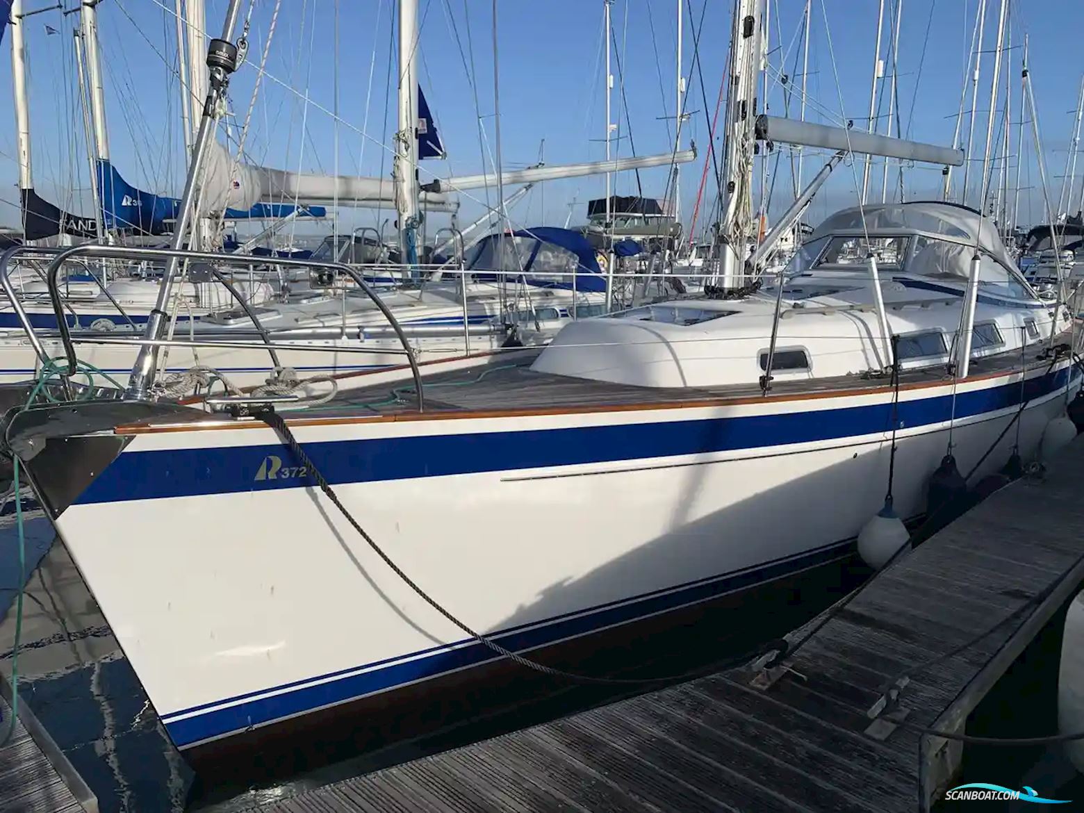 Hallberg-Rassy 372