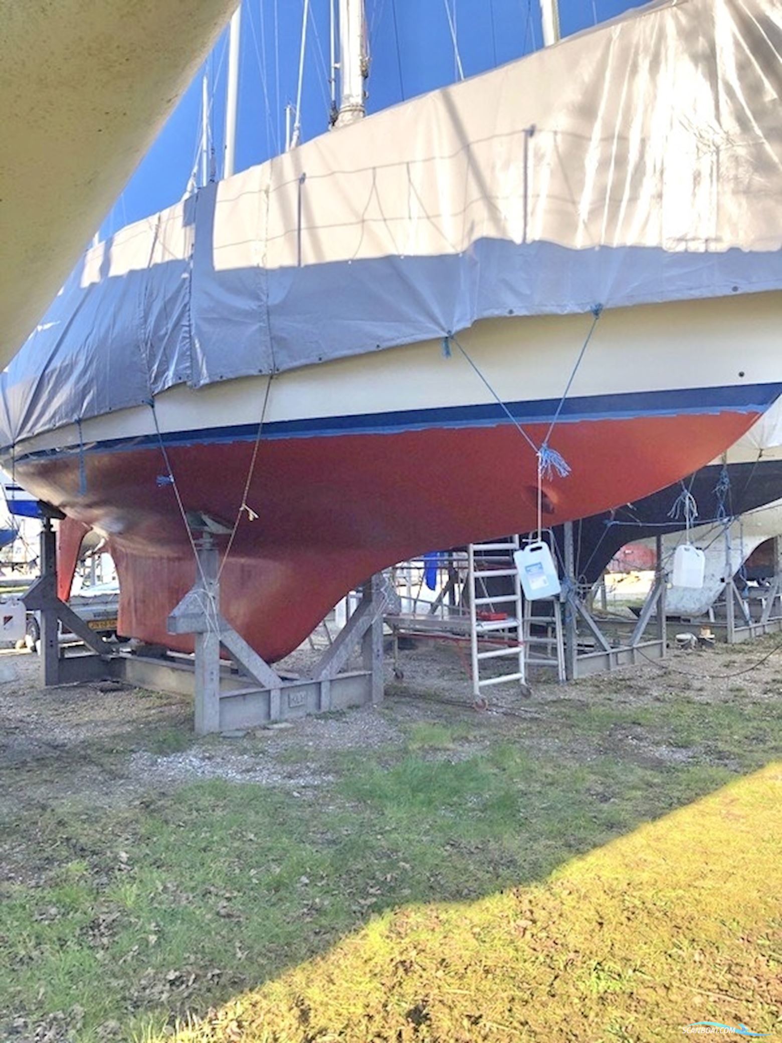 Hallberg Rassy 38
