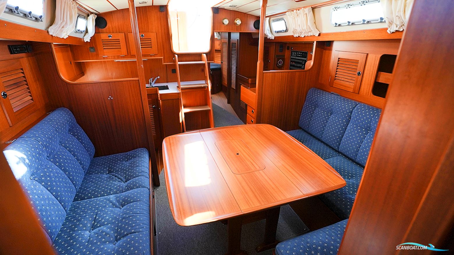 Hallberg-Rassy 39