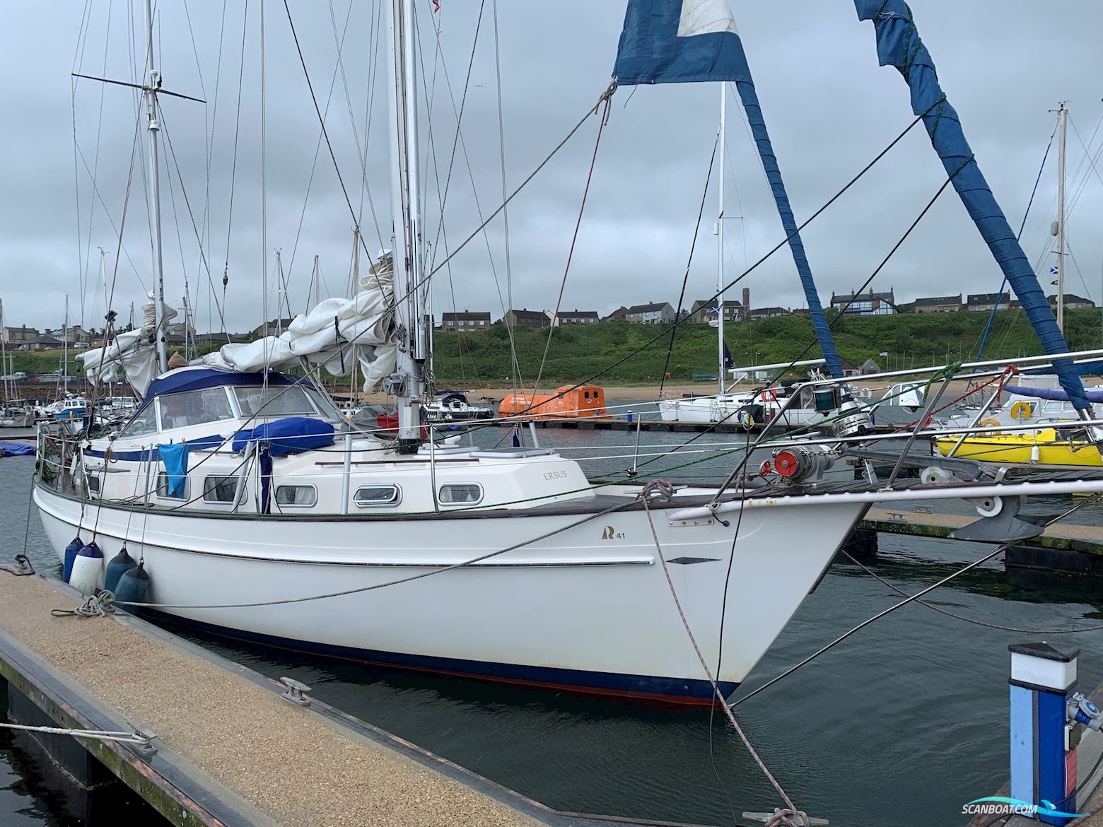 Hallberg-Rassy 41 Ketch Segelbåt 1977, med Perkins
 motor, Danmark