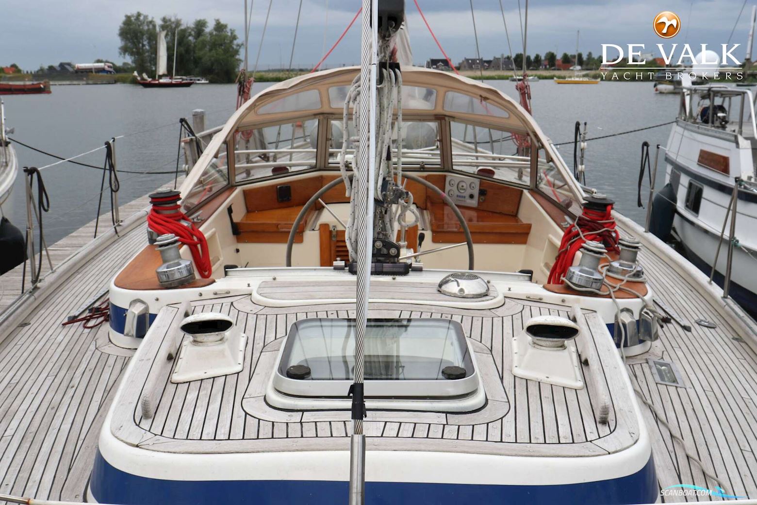 Hallberg Rassy 42 E
