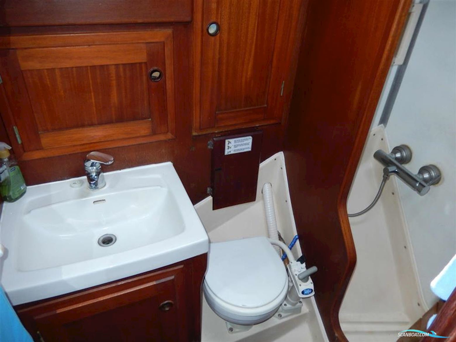 Hallberg-rassy 42 KETCH