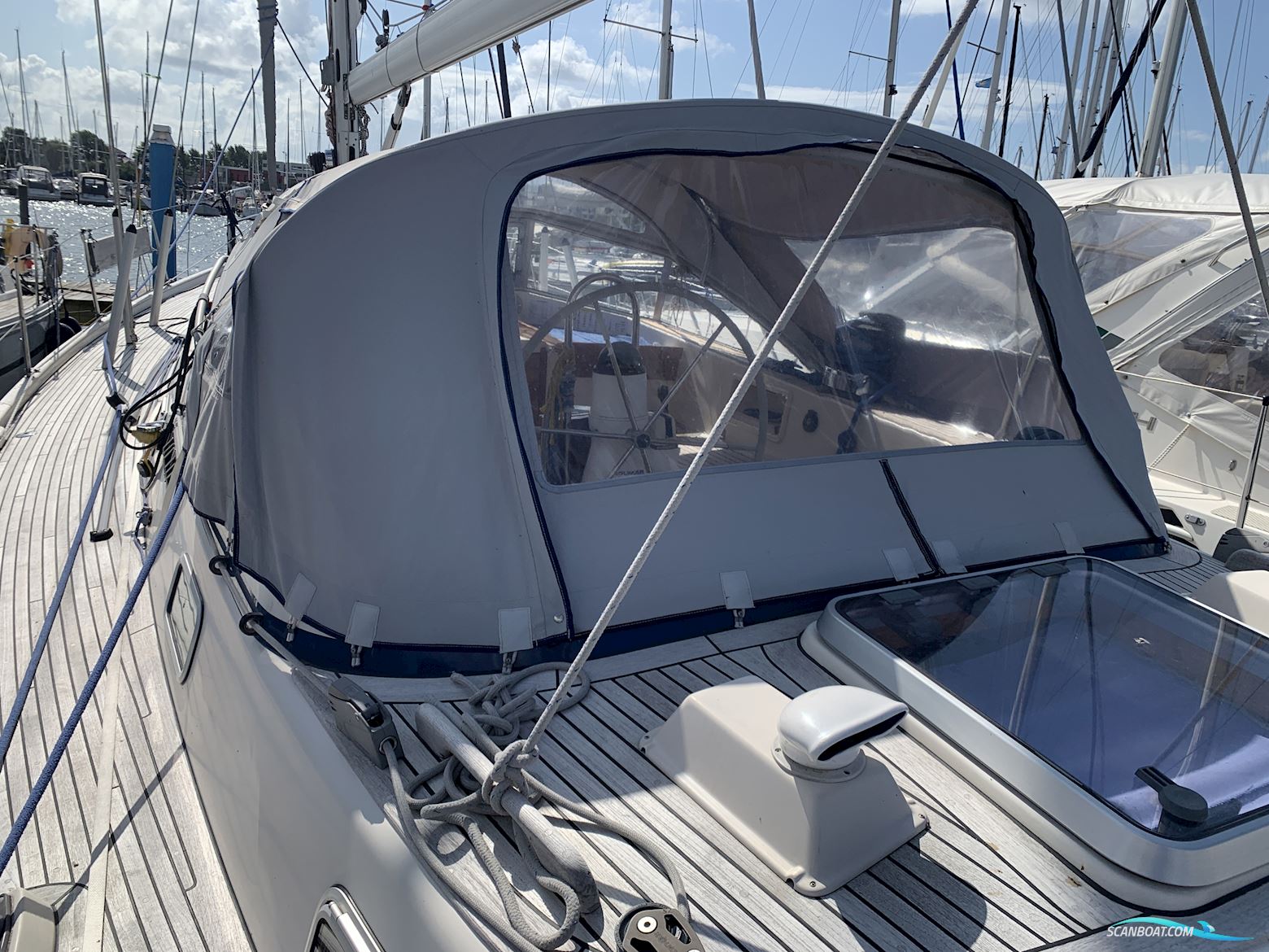 Hallberg-Rassy 42