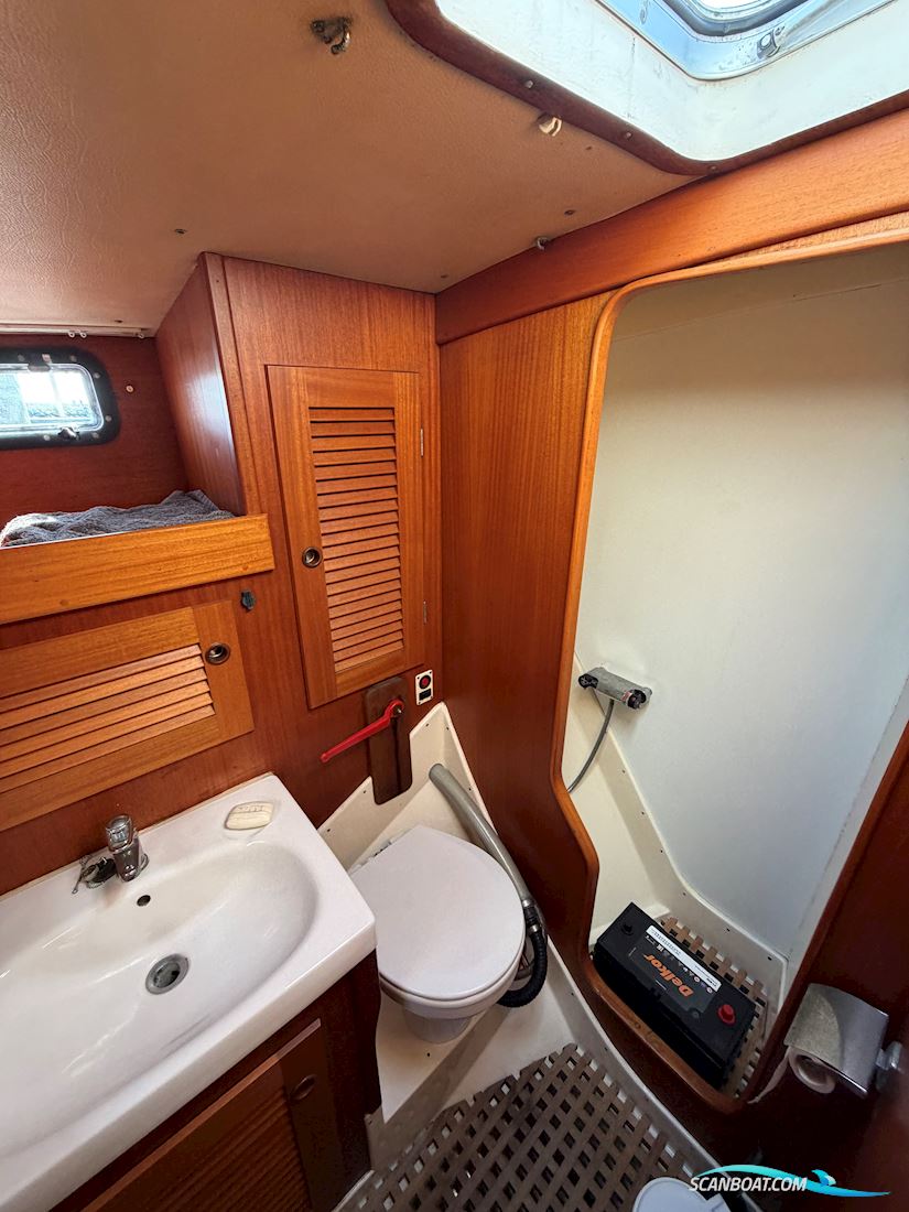 Hallberg-Rassy 42