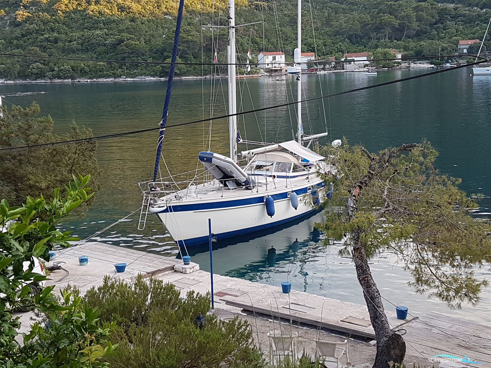 Hallberg-Rassy 42E