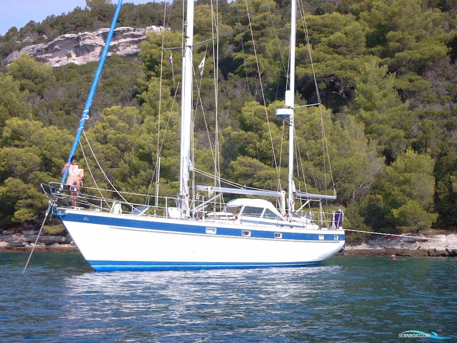 Hallberg-Rassy 42E