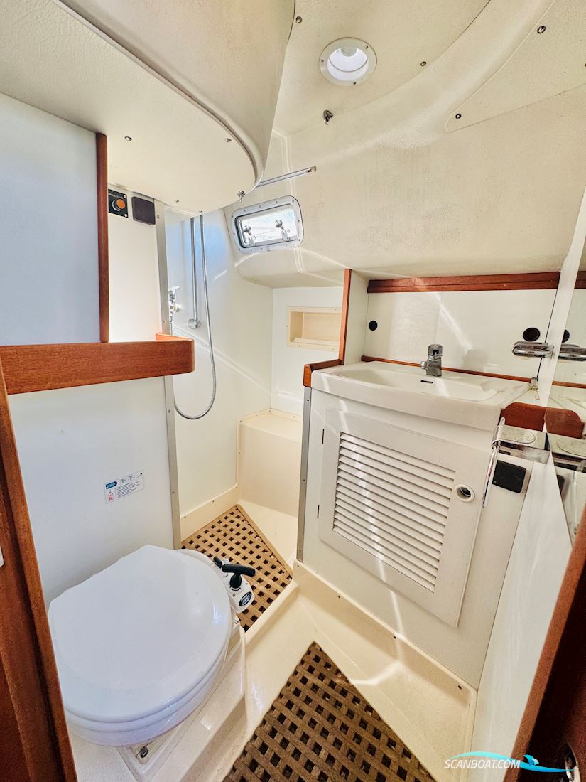 Hallberg-Rassy 42F HR