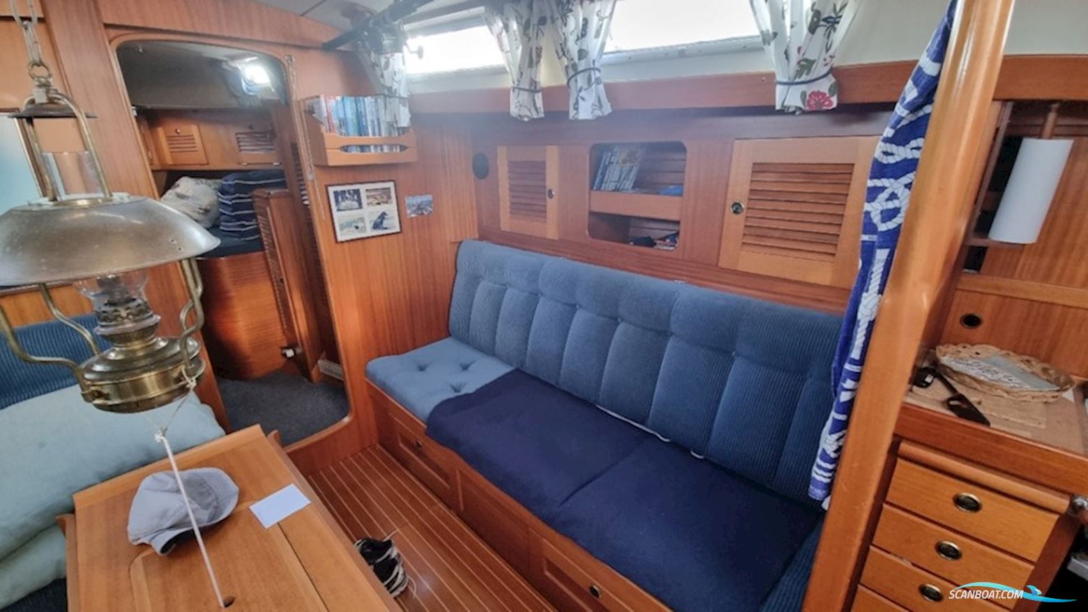 Hallberg-Rassy 42F Mk II