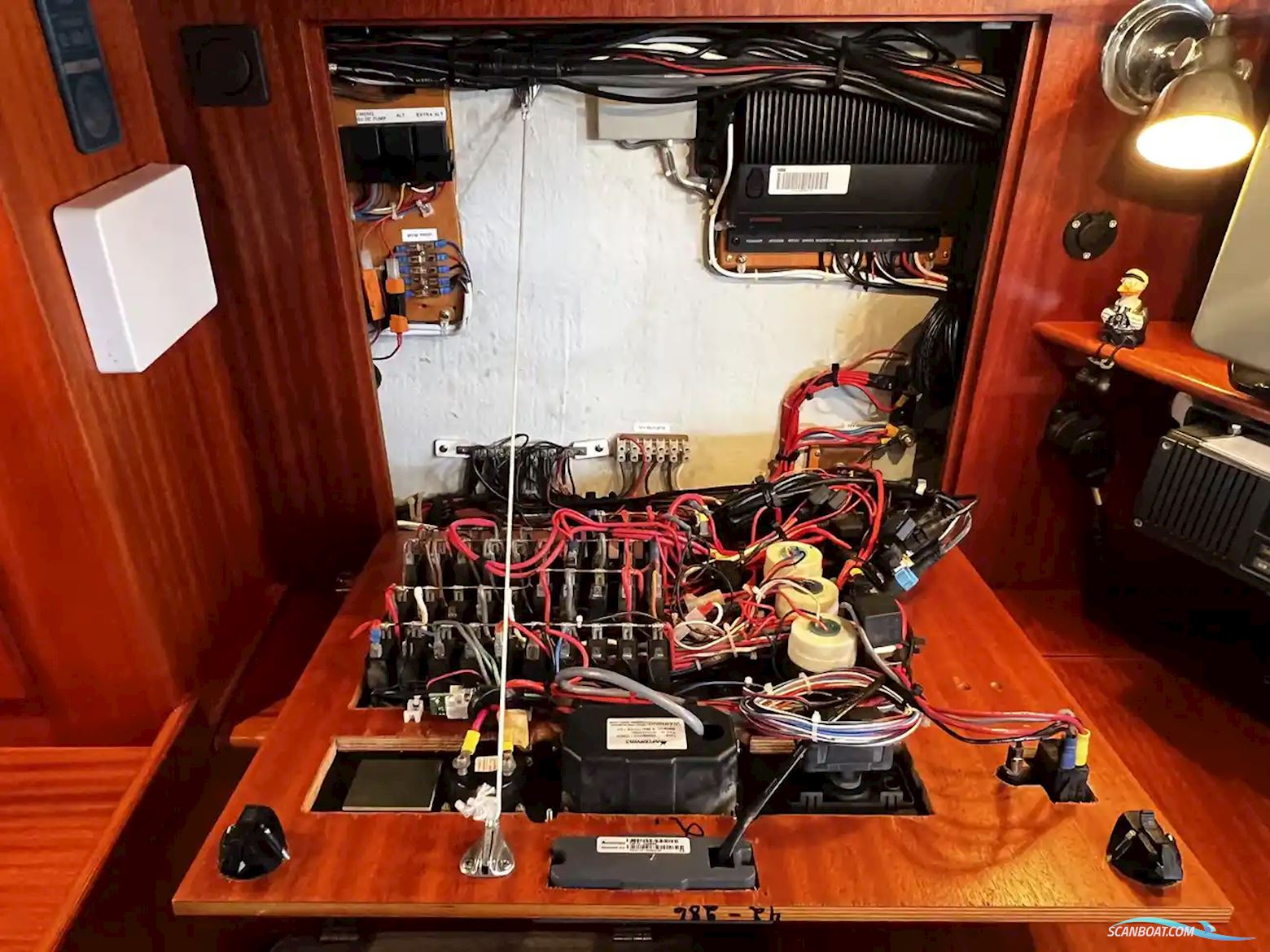 Hallberg-rassy 42F MK II