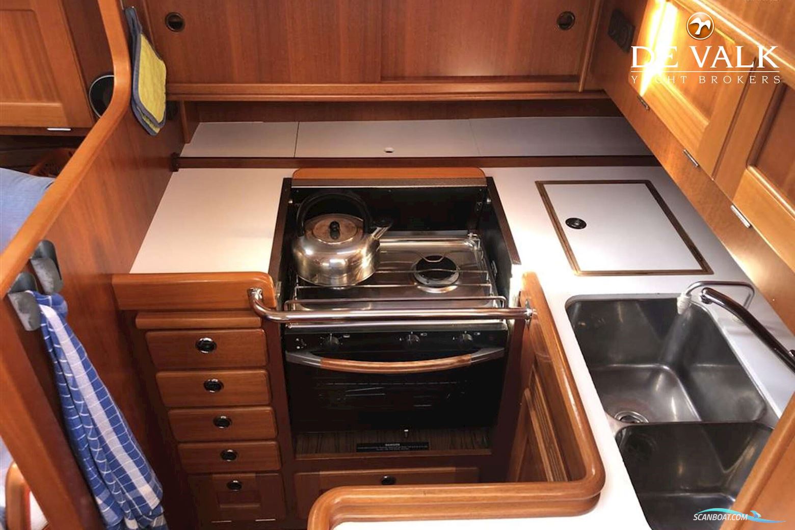 Hallberg Rassy 43 MK I