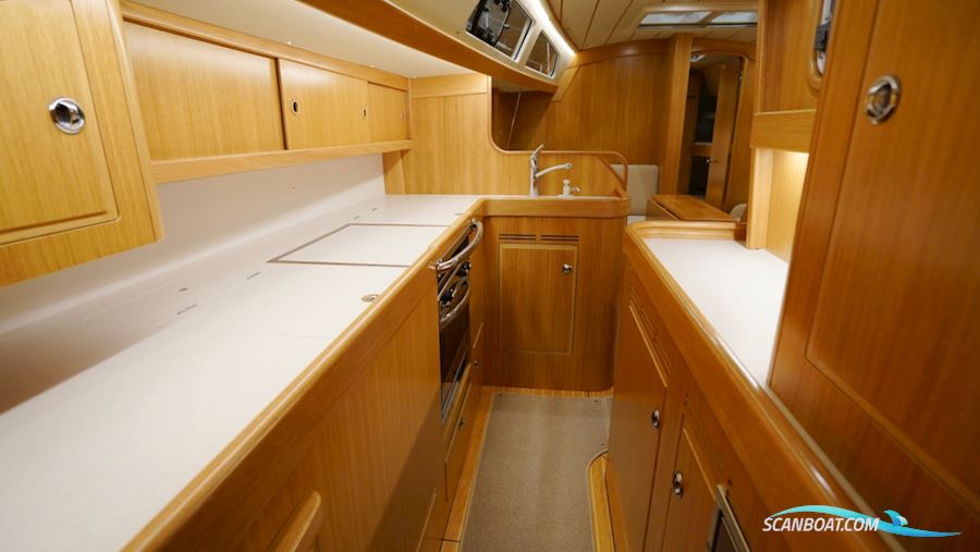 Hallberg-Rassy 44
