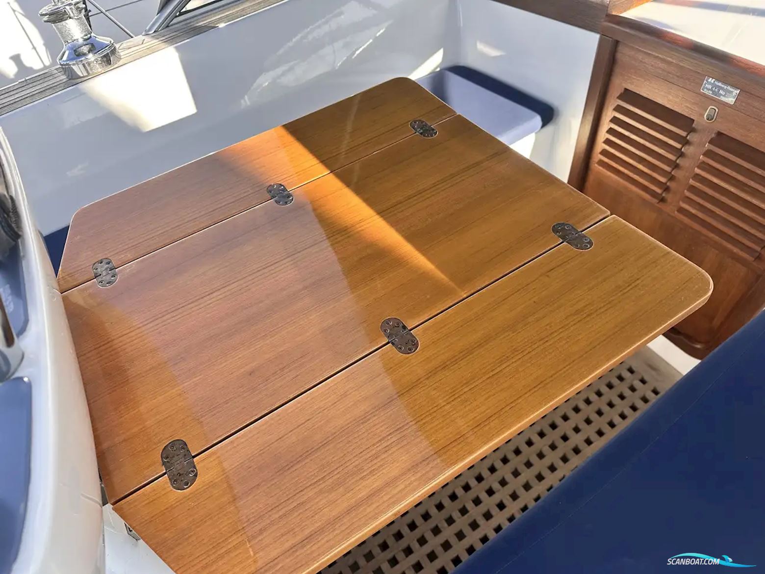 Hallberg-rassy 44