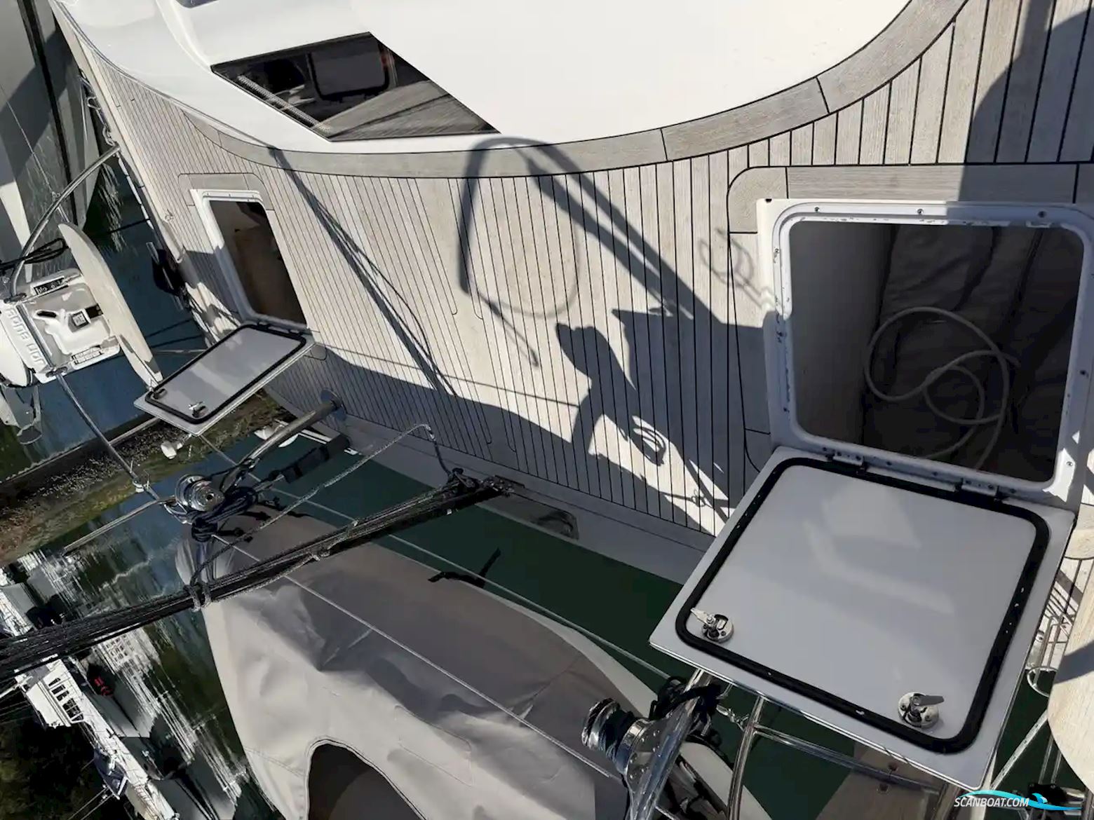 Hallberg-Rassy 44