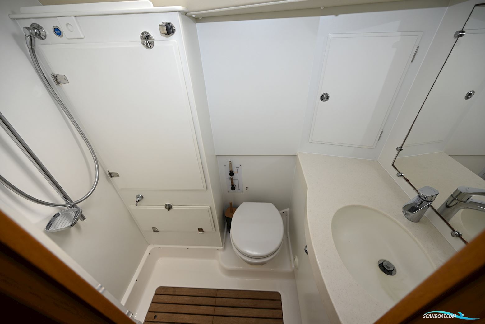 Hallberg Rassy 44