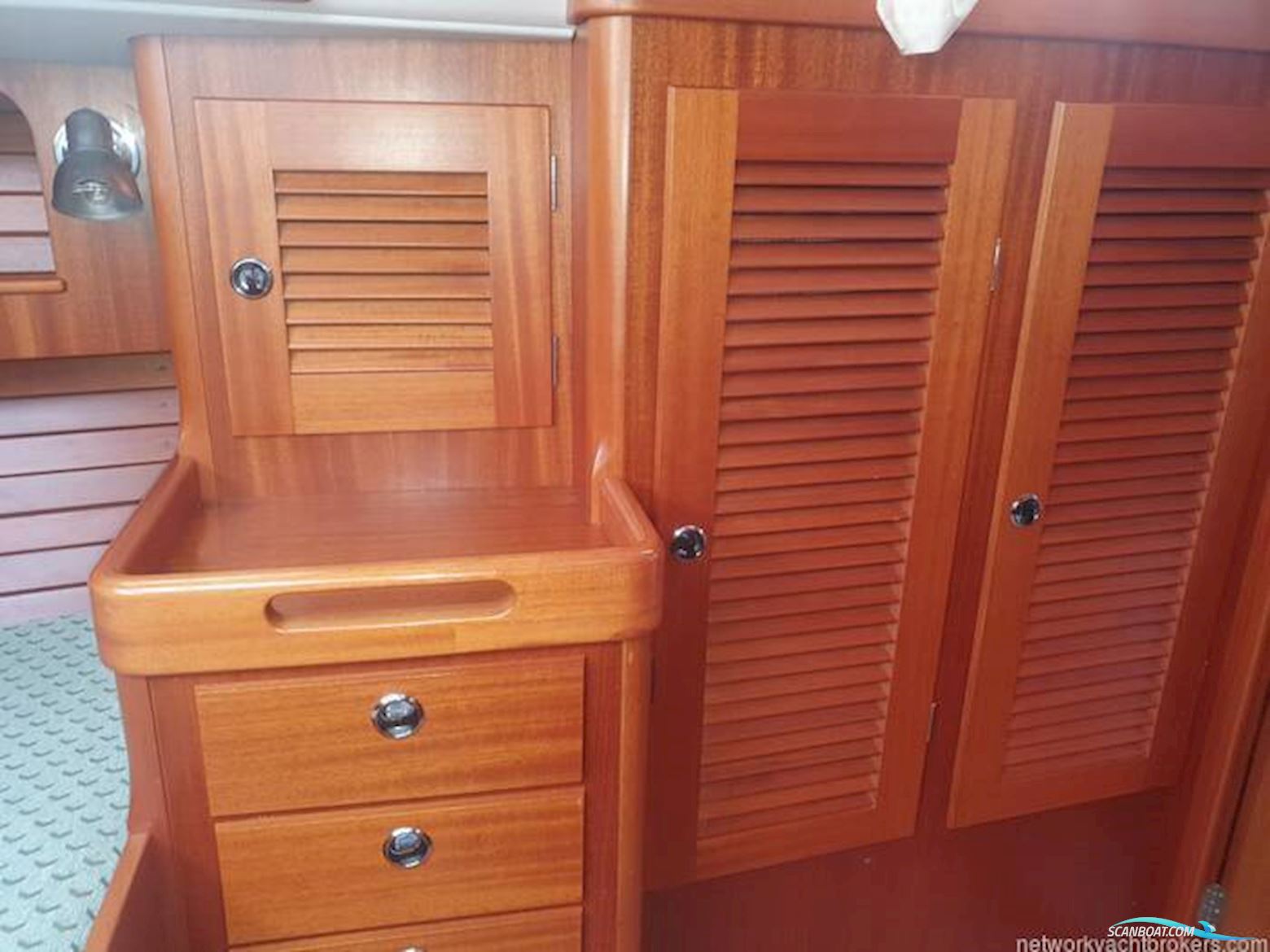 Hallberg Rassy 46