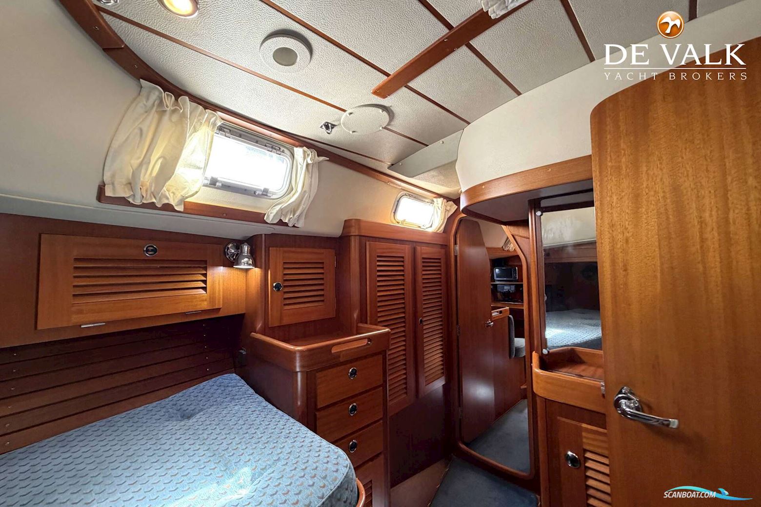Hallberg Rassy 46